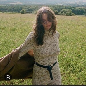 Doen Ashby turtleneck in windswept dahlia. Size M. Work once.